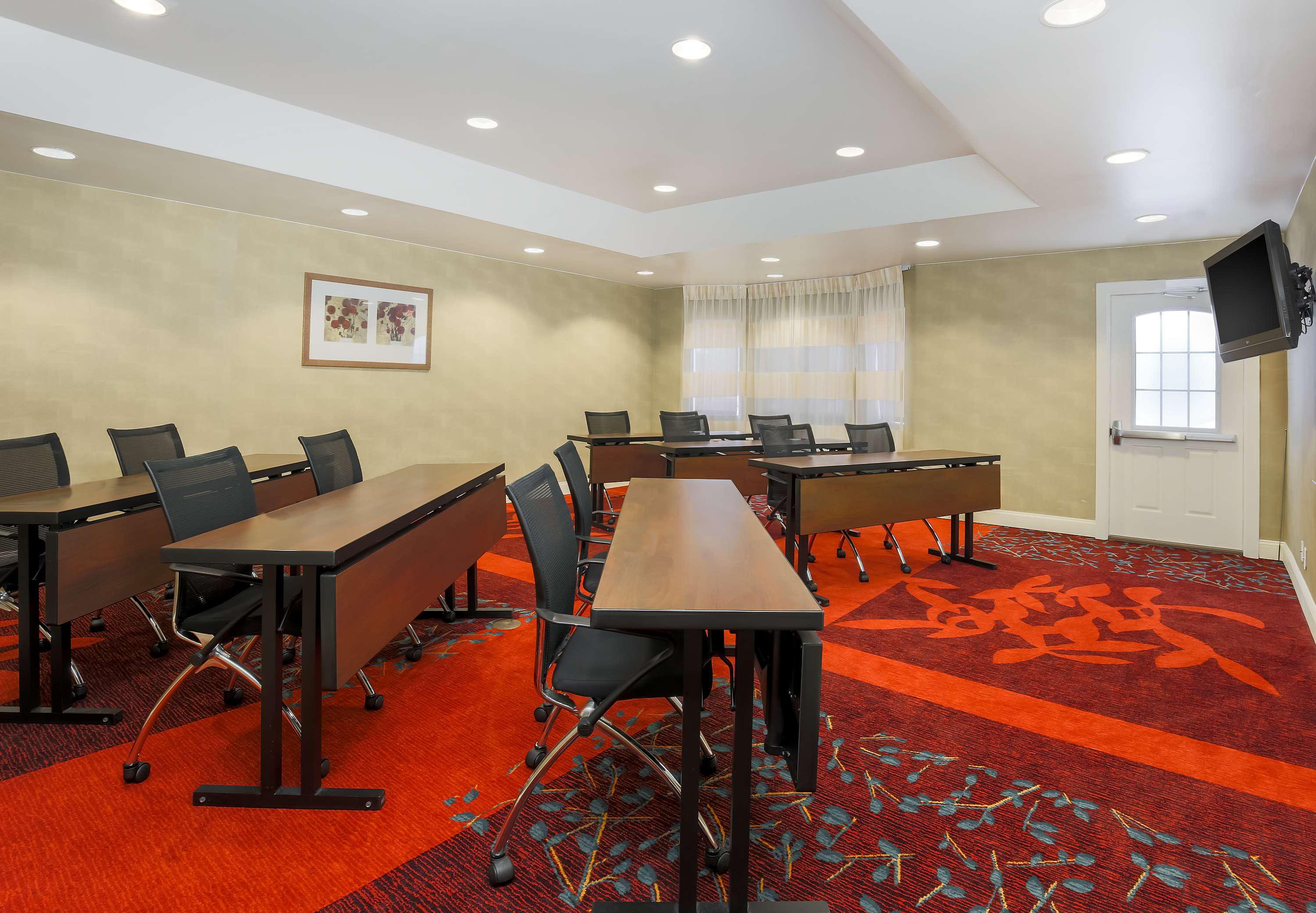 Sonesta Es Suites Cincinnati - בלו אש מראה חיצוני תמונה